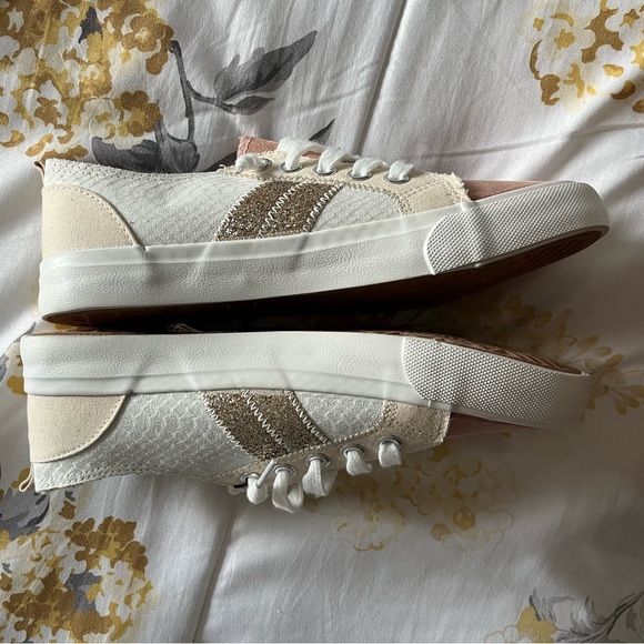 NWT - Pop Countess Womens Sneakers - Pink/Size 8 - Picture 4 of 7